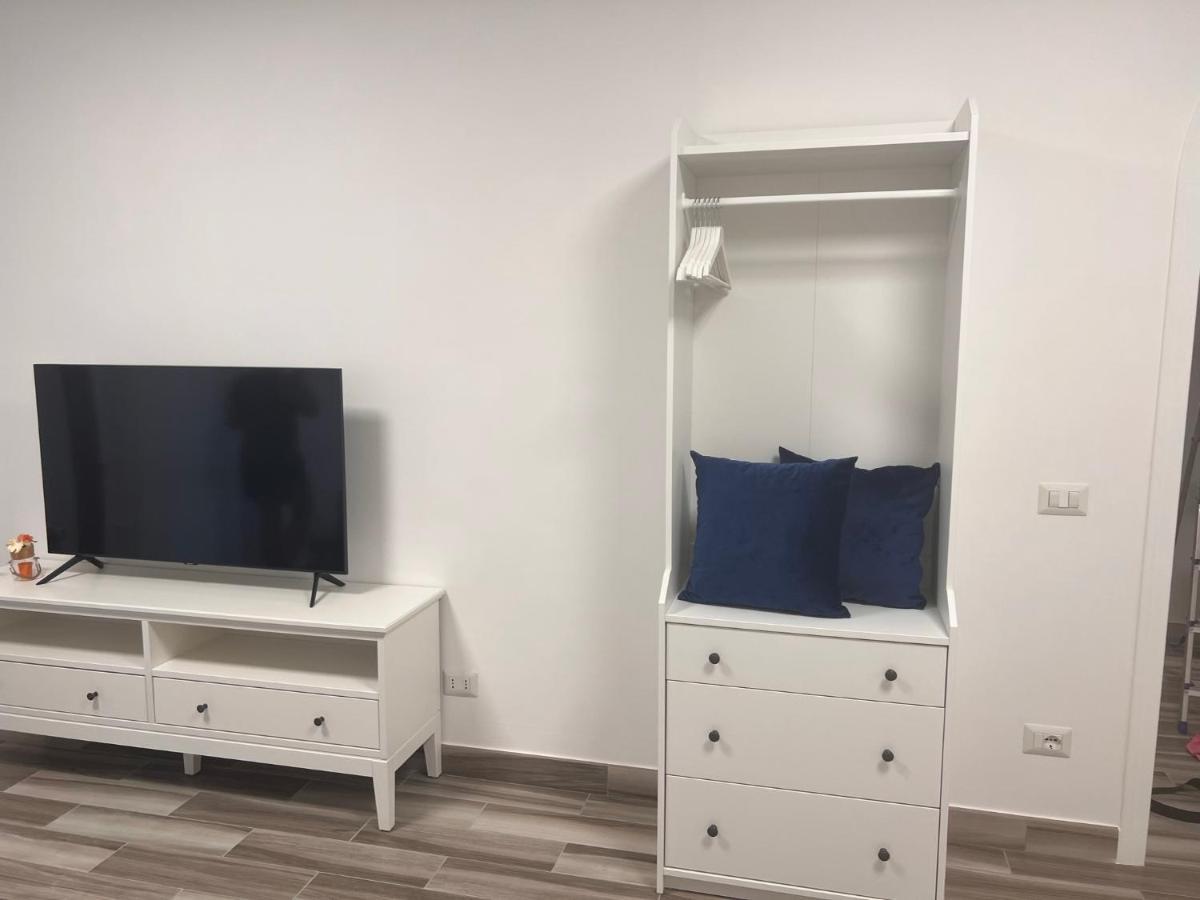 City Home 77 Наполи Екстериор снимка