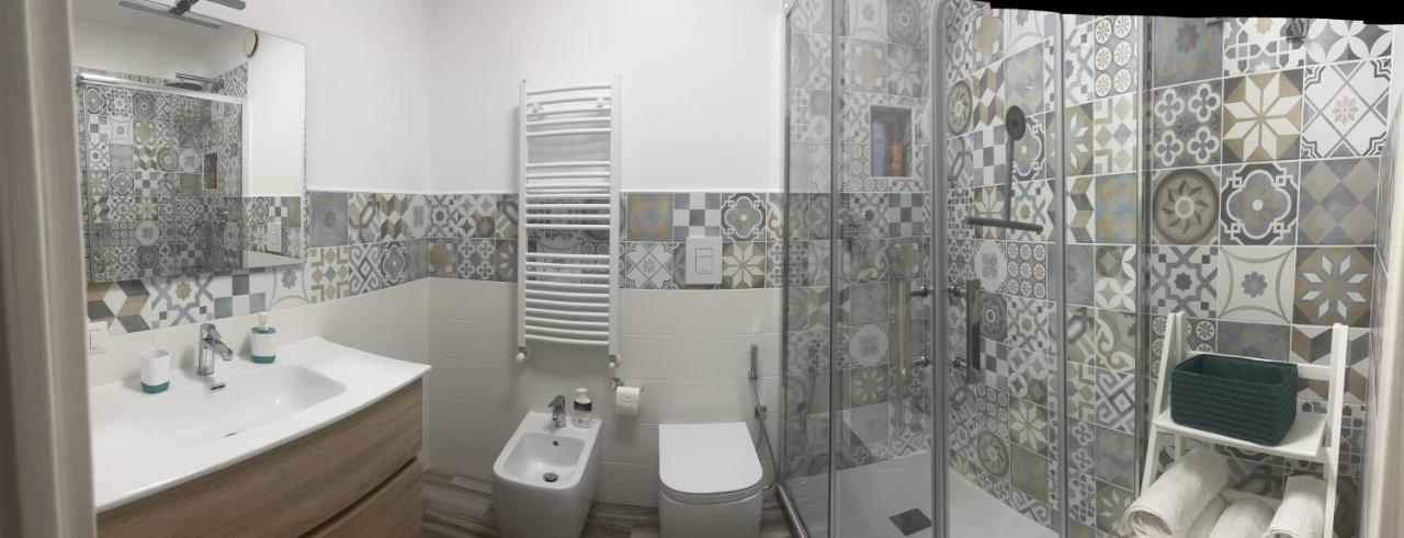 City Home 77 Наполи Екстериор снимка