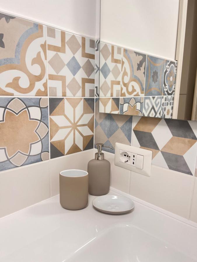 City Home 77 Наполи Екстериор снимка