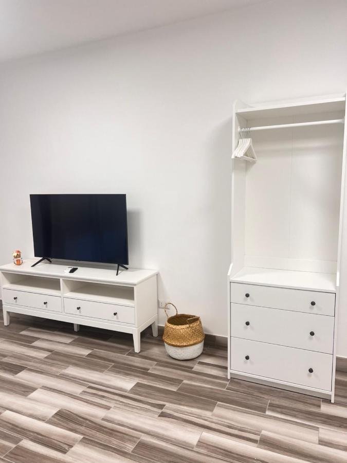 City Home 77 Наполи Екстериор снимка