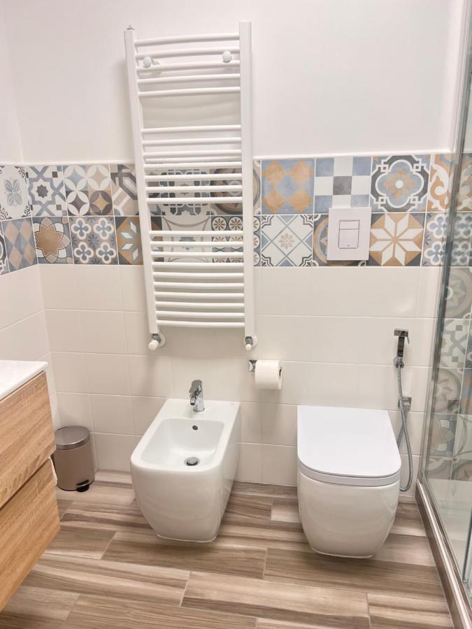 City Home 77 Наполи Екстериор снимка