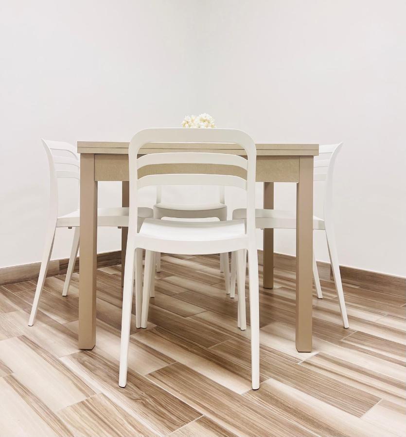 City Home 77 Наполи Екстериор снимка