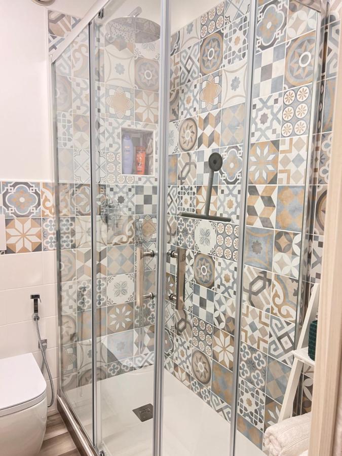 City Home 77 Наполи Екстериор снимка